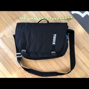 Authentic Thule Crossover Messenger Bag w/Tag